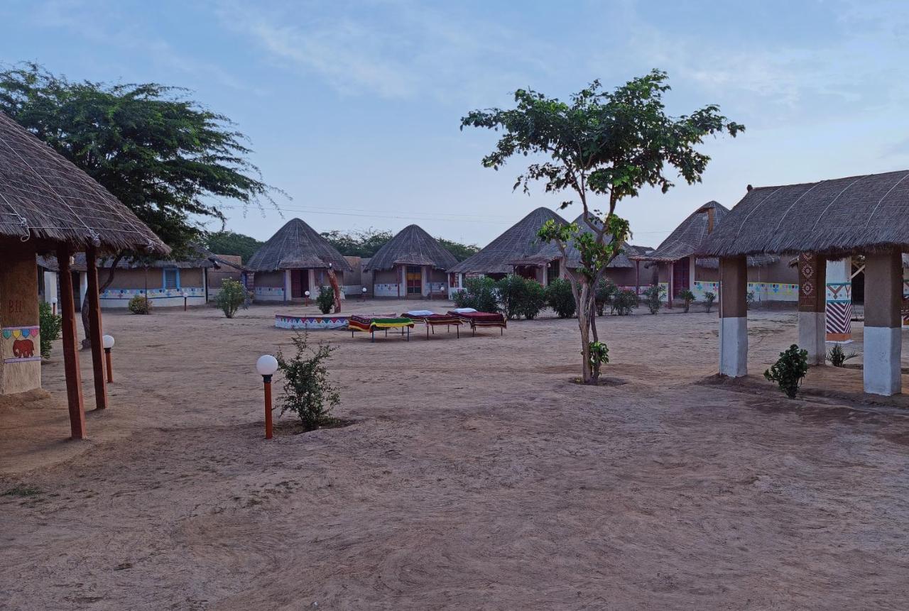 Kutir Craft Village Resort Bherandiala Экстерьер фото