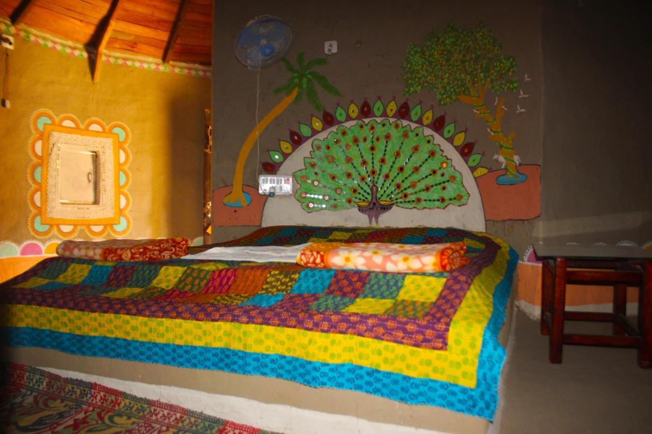 Kutir Craft Village Resort Bherandiala Экстерьер фото