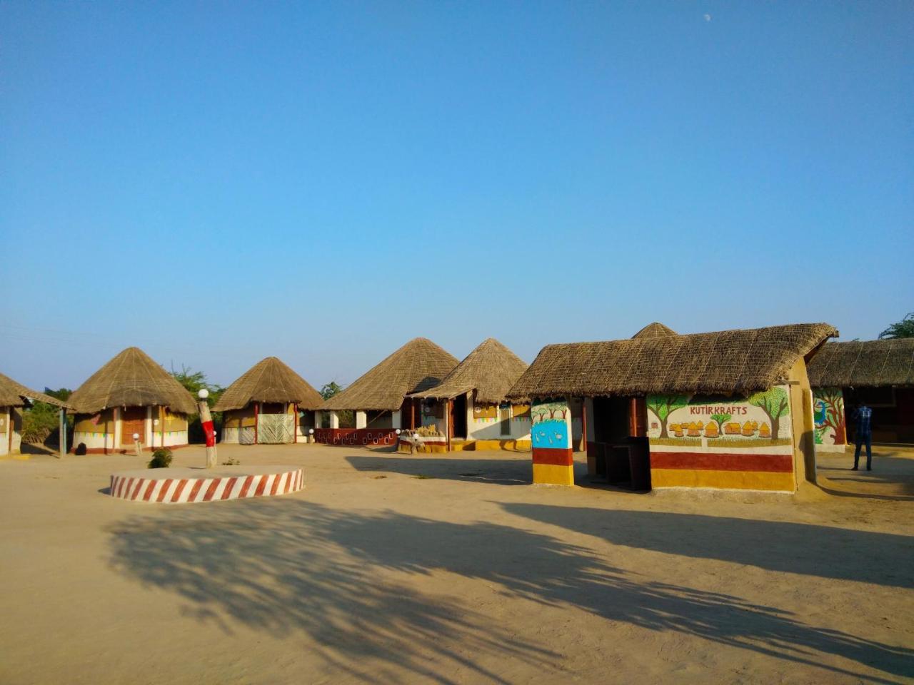 Kutir Craft Village Resort Bherandiala Экстерьер фото